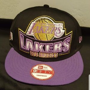 LOS ANGELES LAKERS HAT